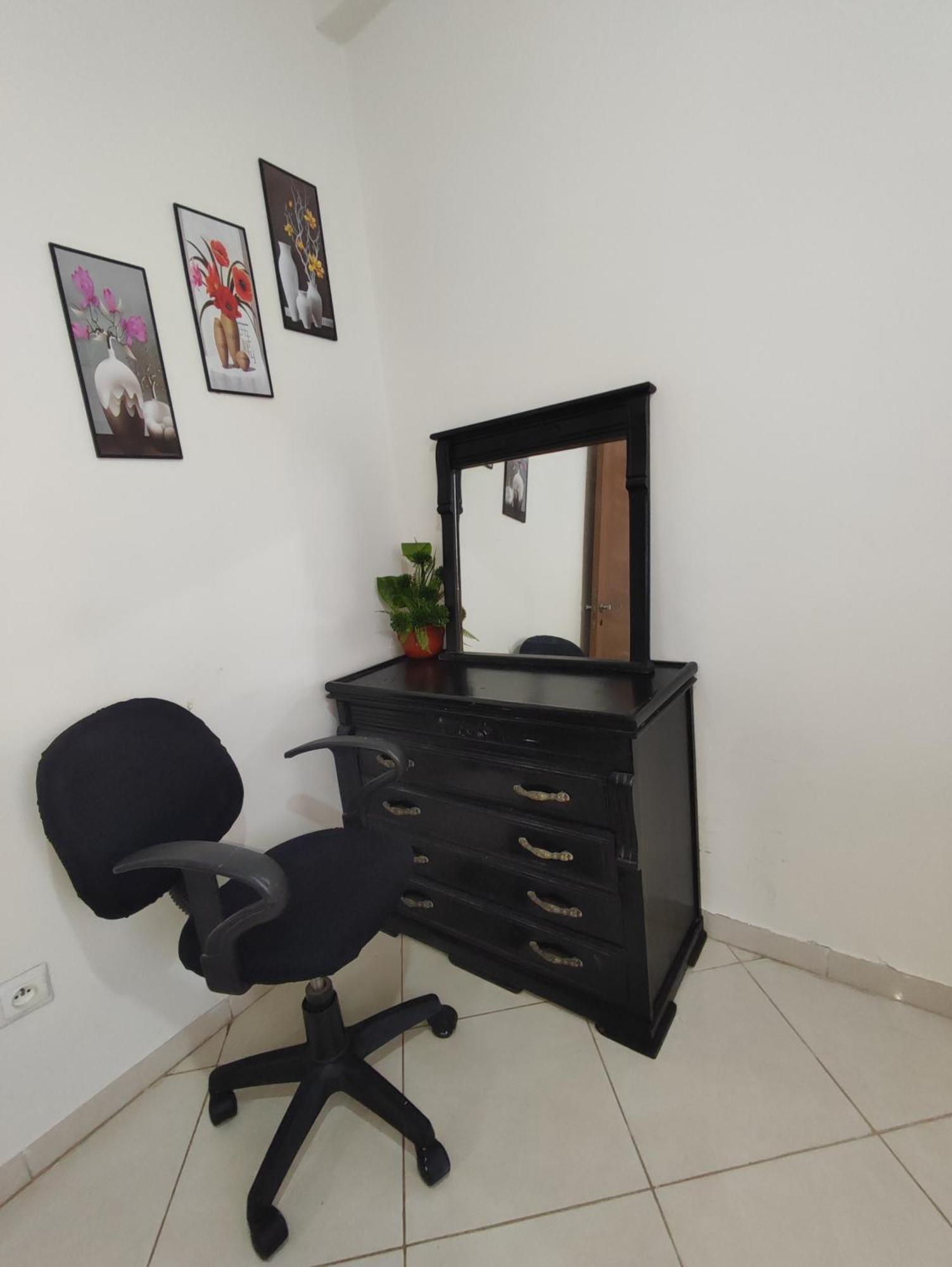 Beautiful Ground-Floor Apartment With Portable Air Conditioning, Parking, And Free Wi-Fi Казабланка Екстериор снимка