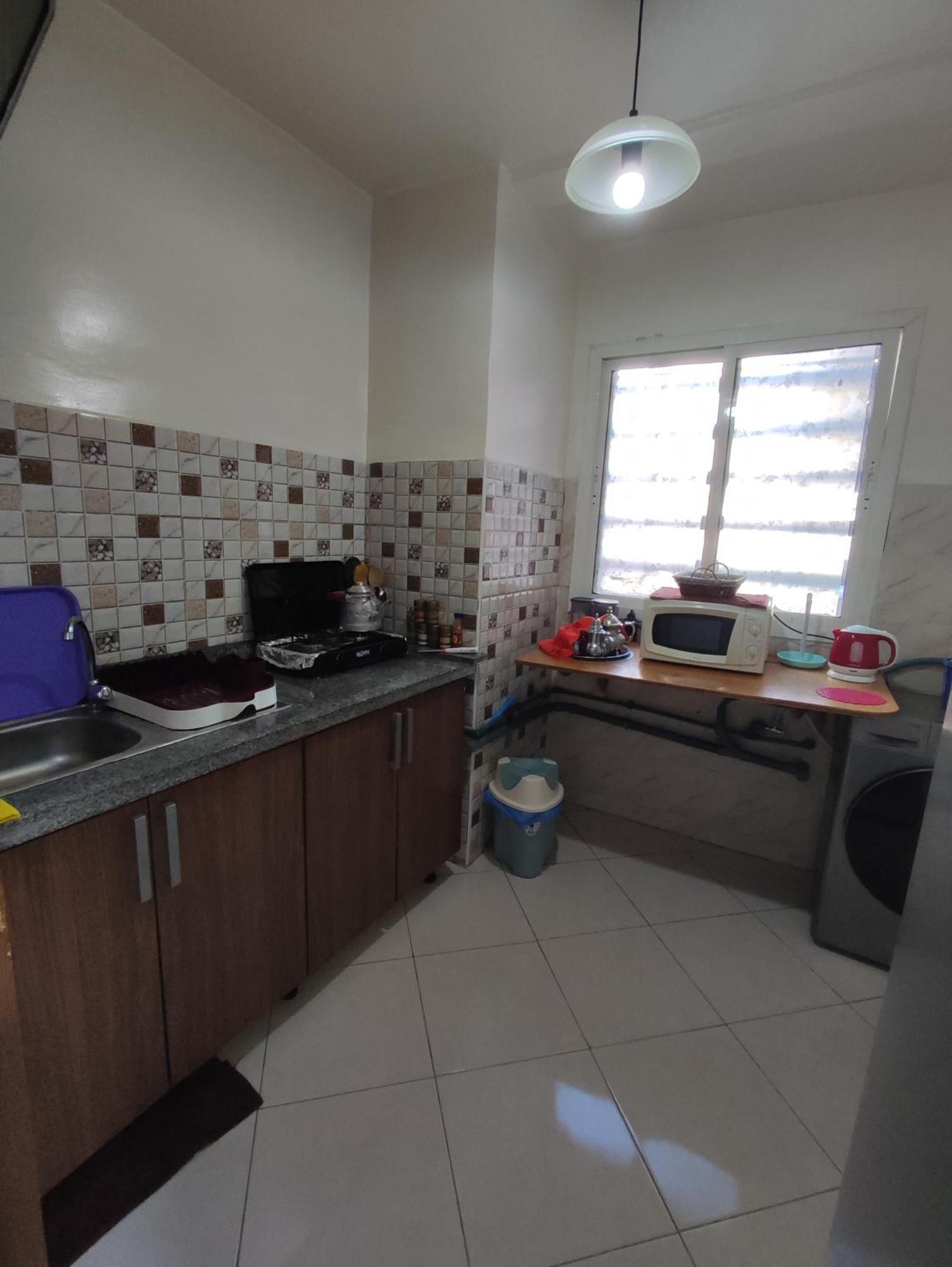 Beautiful Ground-Floor Apartment With Portable Air Conditioning, Parking, And Free Wi-Fi Казабланка Екстериор снимка